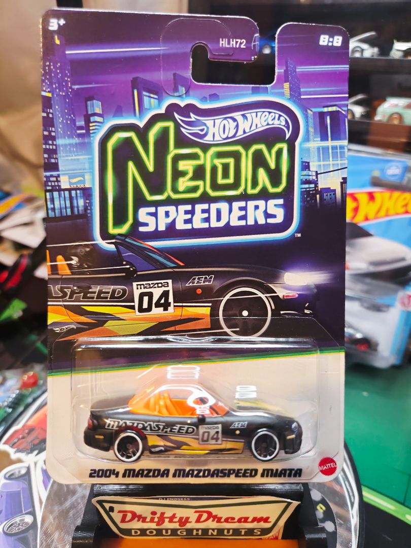 Hot Wheels Neon Speeders Mazda Miata chase
