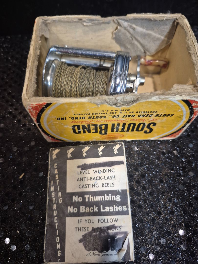 South Bend No. 400 Level Winding Anti-Back-Lash Fishing Reel