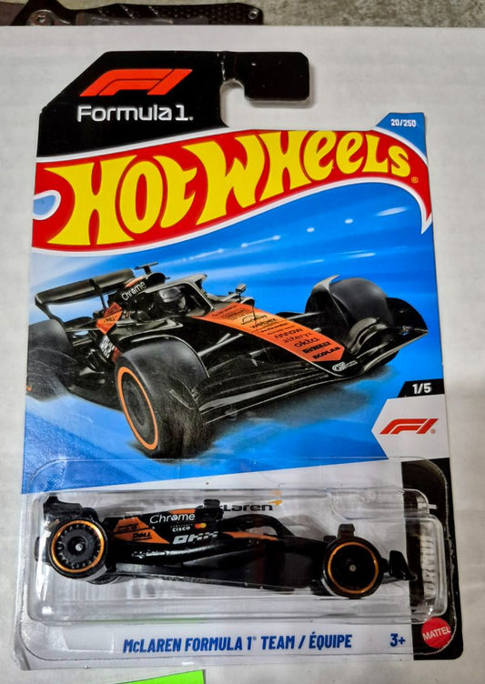 Hot Wheels McLaren Formula 1 TEAM *New* 1:64 Scale