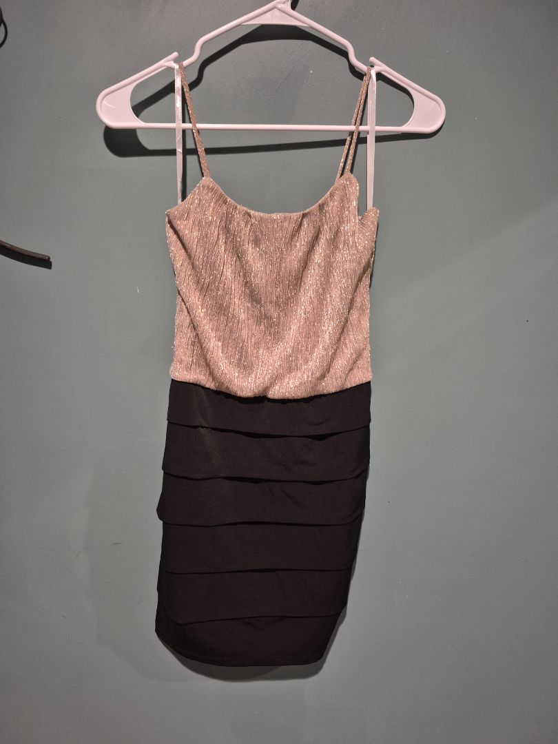 Gold & Black Sweet Storm Sleeveless Mini Dress, M