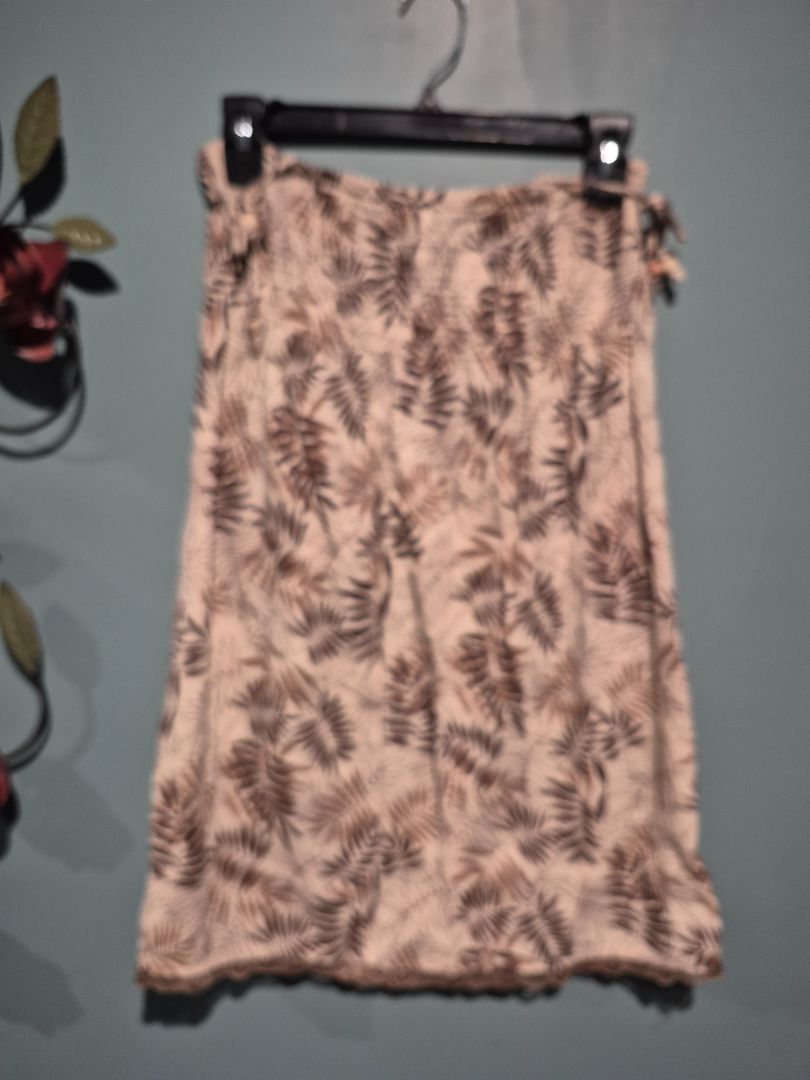 Tan Leaf Print Charlotte Russe Skirt, L