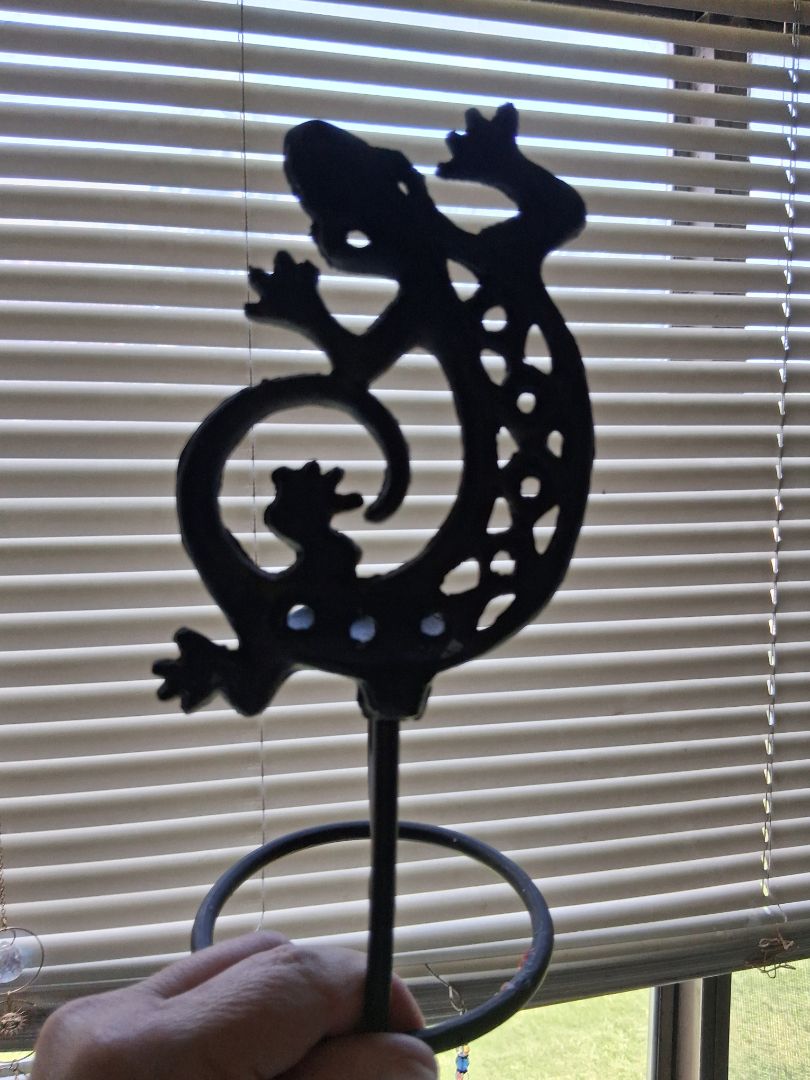 Homes Goods & Decor