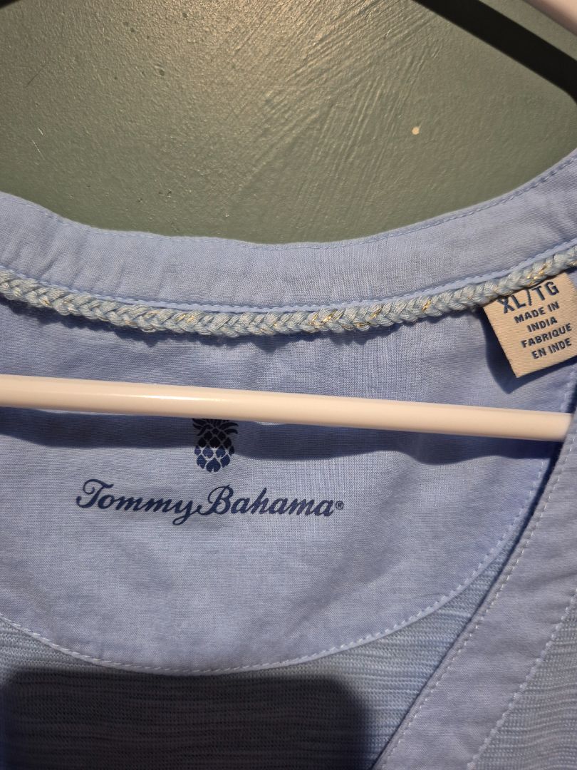 Tommy Bahama Women's Light Sky Top XL
