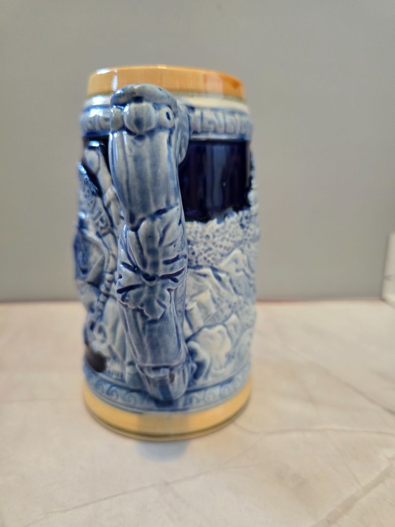 Blue  Vintage New York World’s Fair 1964-1965 Ceramic Beer Stein Mug, 6 x 4.25 x 3.5