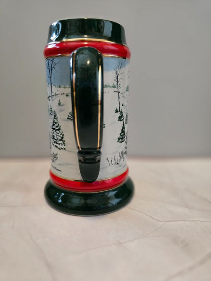 Green/Red Ceramarte 1991 Budweiser Holiday Stein The Season’s Best Clydesdales Ceramarte, 7 x 5 x 4