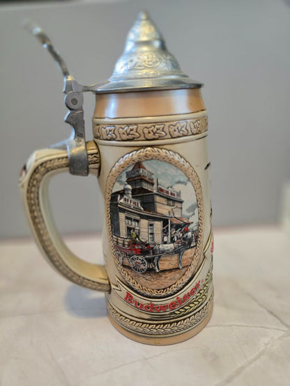Budweiser Budweiser King of Beers "H" Series Early Transportation Lidded Stein #14071, 9.5 x 5 x 5