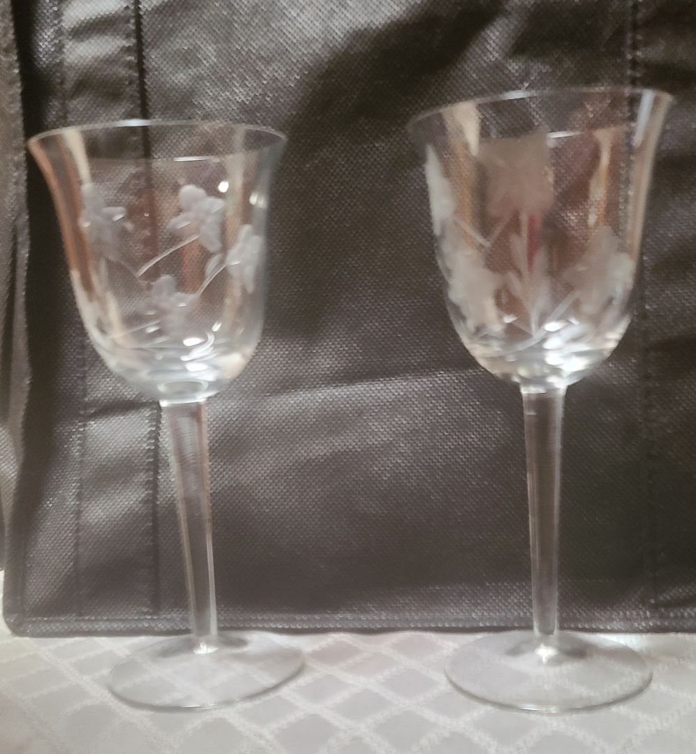 Clear Unk Vintage Etched Glass Decanter Set