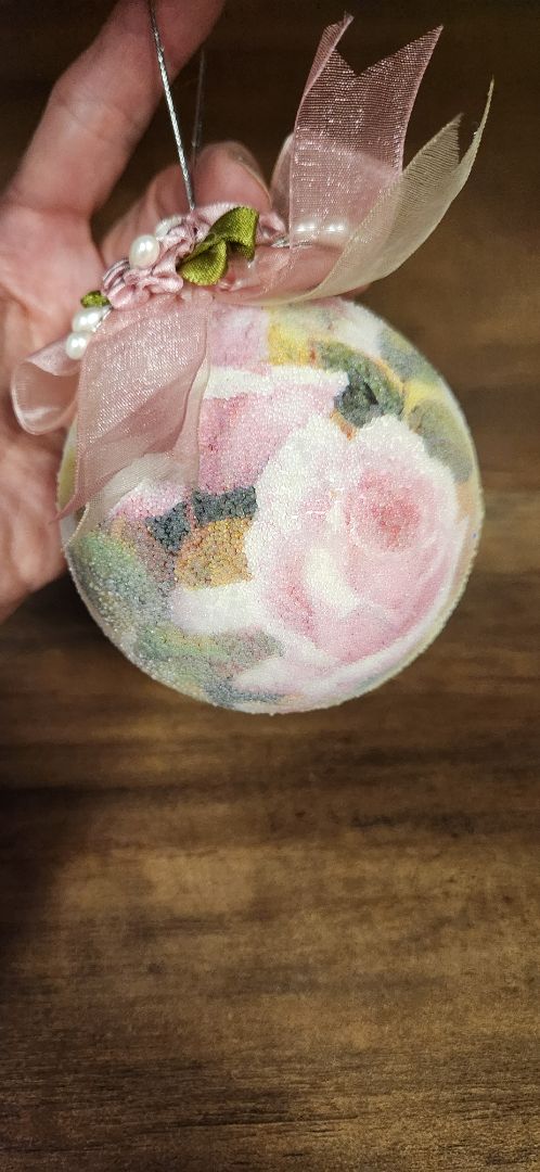 Pink rose round ornament