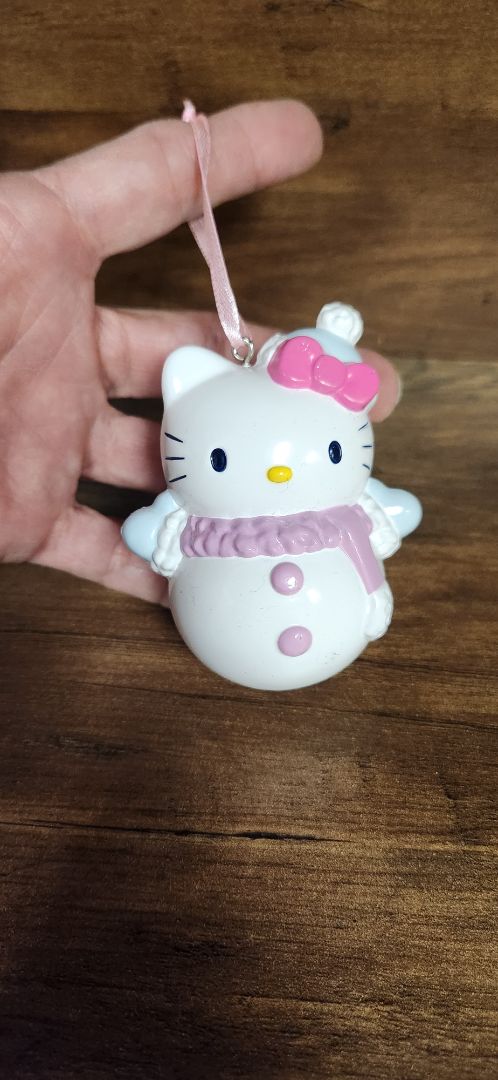 Sanrio Hello Kitty with pink scarf ornament