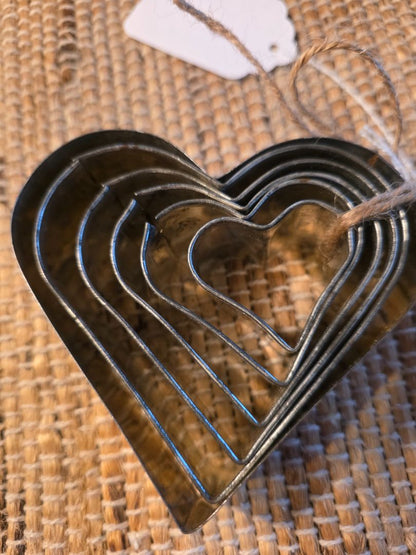 Metal Vintage baker Vintage Heart Cookie Cutter Set (6)