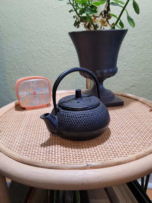 Black Japanese Home Decor