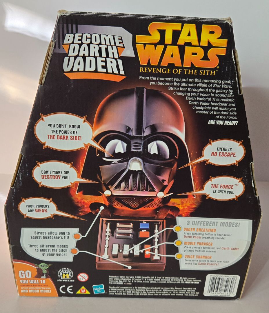 '05 Darth Vader Voice Changer Helmet - Works