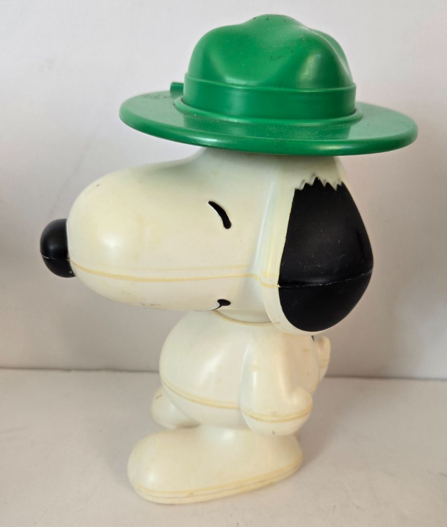 70's Snoopy Put-Together Stackable (missing middle section)