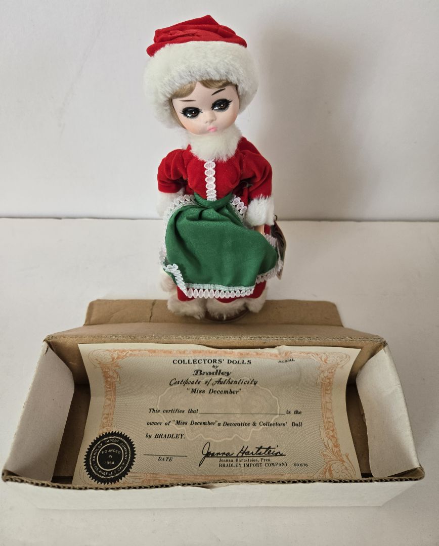 Bradley Dolls Miss Dec. Darlin’s of the Month with Tag & COA