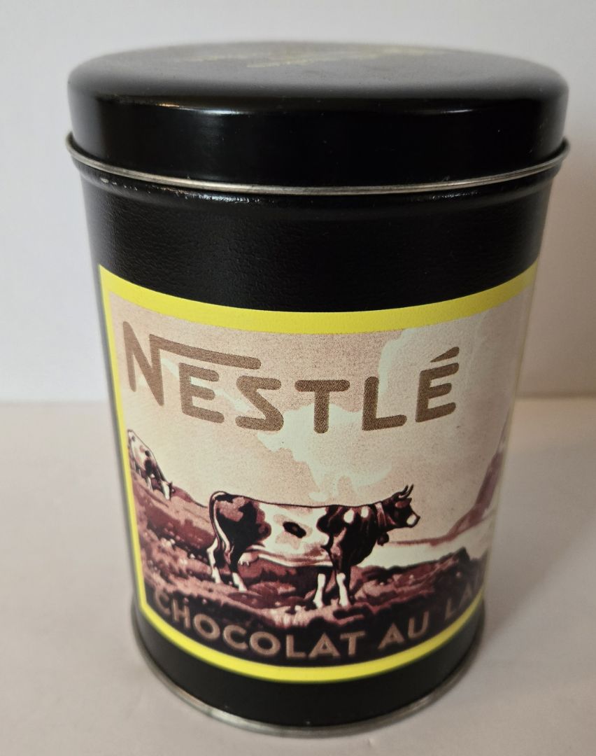 1988 Nestle' Chocolat Au Lait Tin