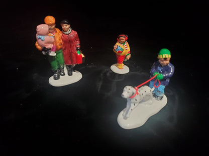 Snow village by Studio 56 The whole family goes shopping