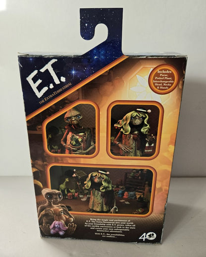 Neca Ultimate Dress-Up E.T.