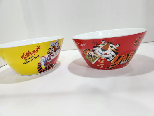 Vintage- 2 Kellogg bowls
