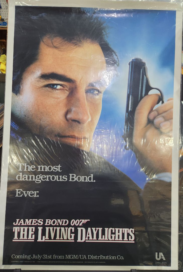 Rolled- Preowned Original Movie Poster- The Living Daylights  1986