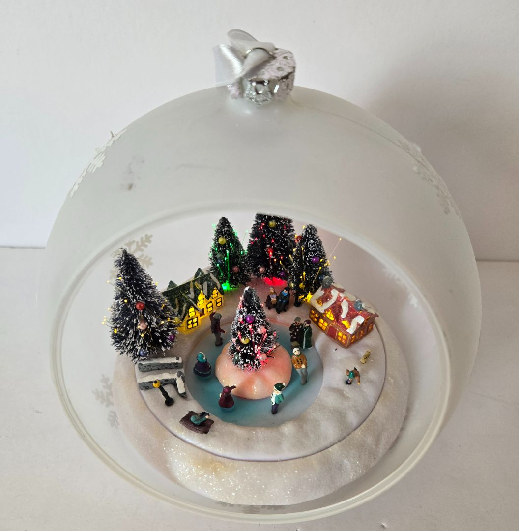 Mr. Christmas Musical Ball WORKS