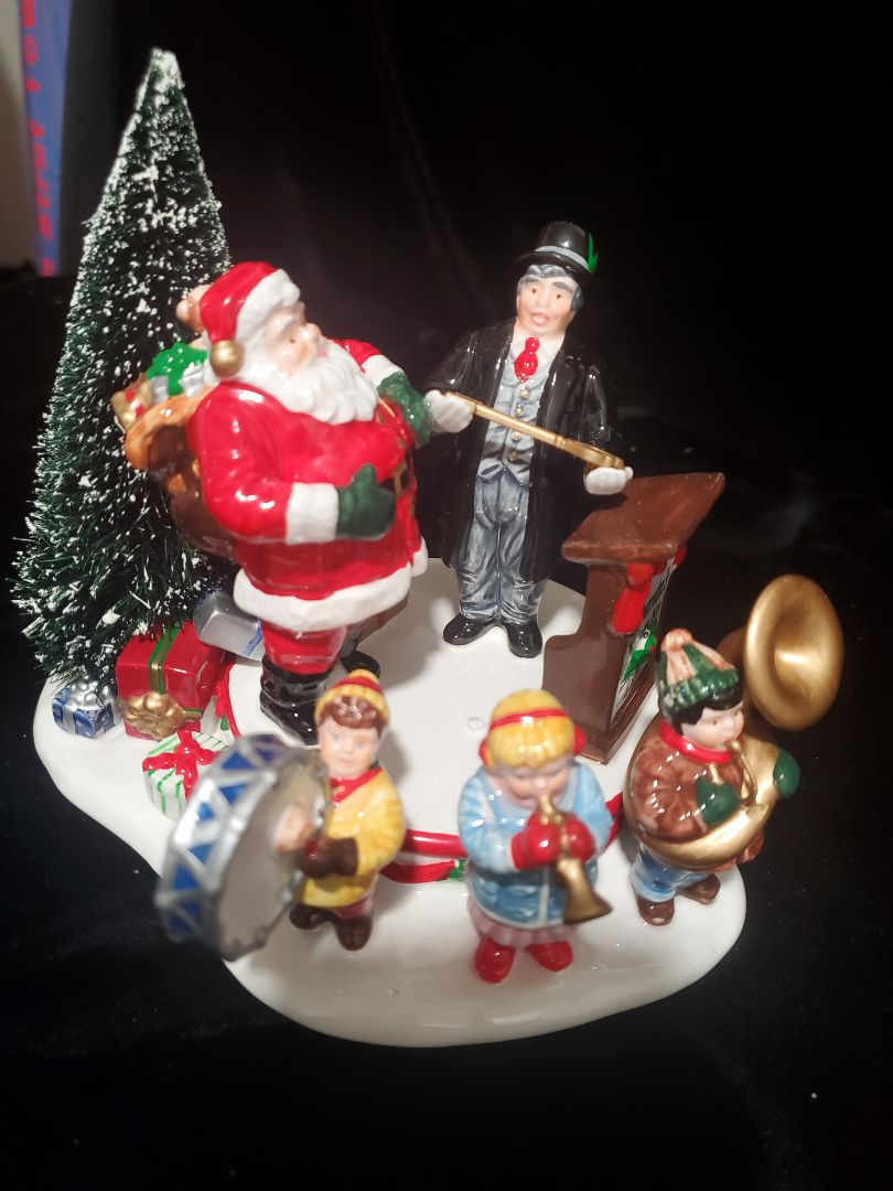 Snow village by Studio 56 Santa clause comes to town 1997