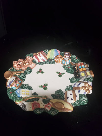 Fitz and Floyd Santa pillar candle set