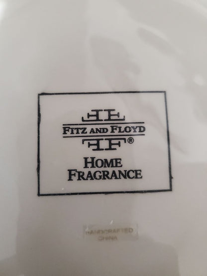 Fitz and Floyd Santa pillar candle set