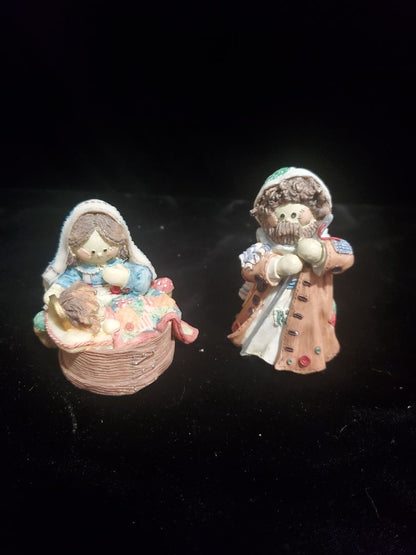 Enesco Cute as a button Joseph,Mary and Jesus