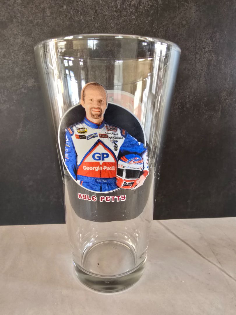 Coca Cola NASCAR Kurt Busch Coca-Cola Racing Family 7" Glass, 7
