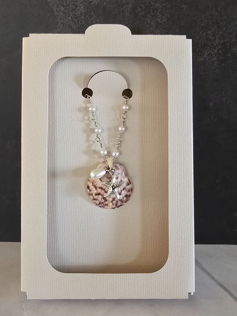 Handmade Seashell Necklace, 16 inch