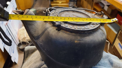 Black Lithgow Mfg Co Cast Iron Tea Pot