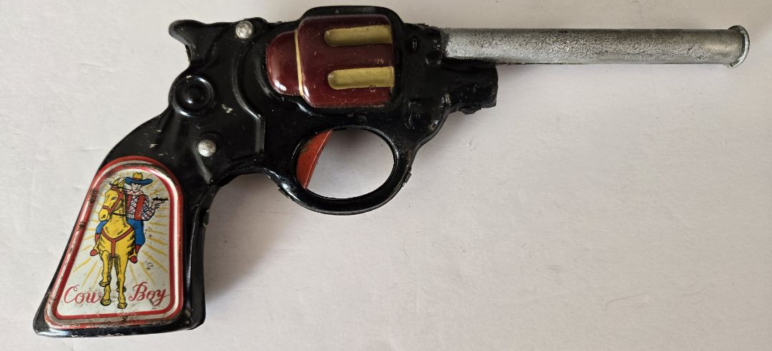 Cow Boy Cap Gun & Red Ryder Holster