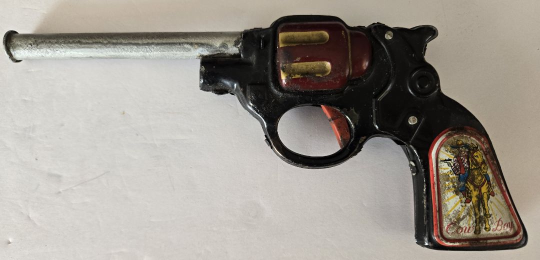 Cow Boy Cap Gun & Red Ryder Holster