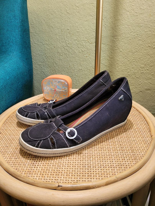 Black & white Roxy Vintage "Less than 50 years", 8 womens