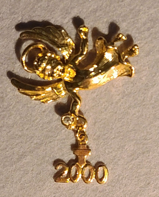 Gold Tone  Pin-Commemorative