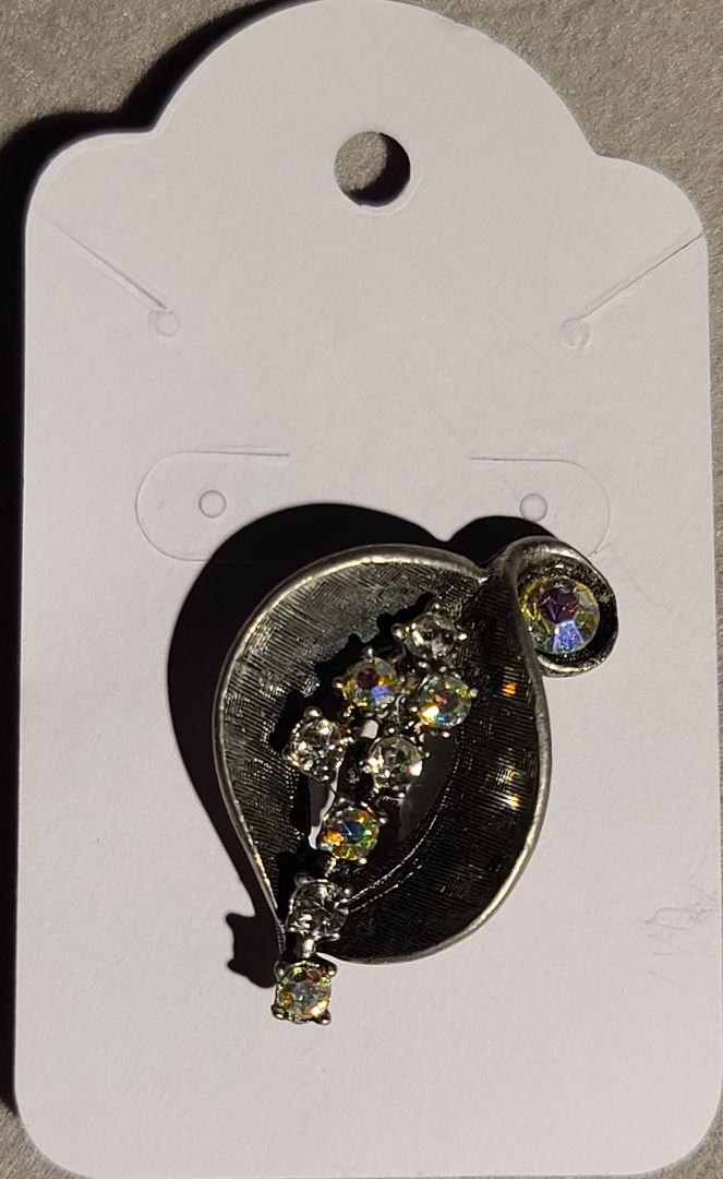 Silver Tone  Brooch - Misc, 1.5"