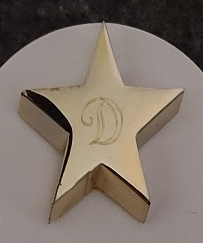 D Engraved Pin, 3" x 1" x 0.5"