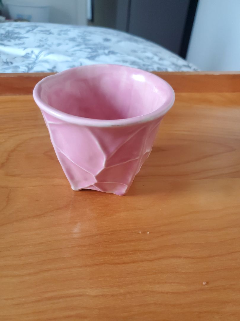 Mccoy pink planter