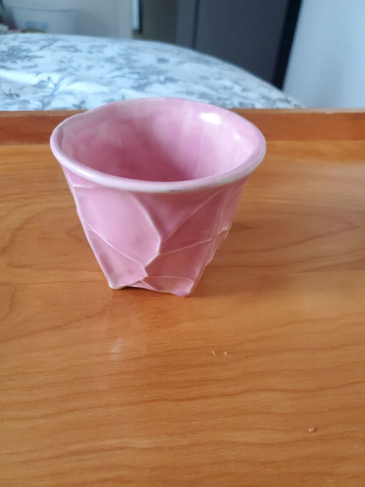 Mccoy pink planter