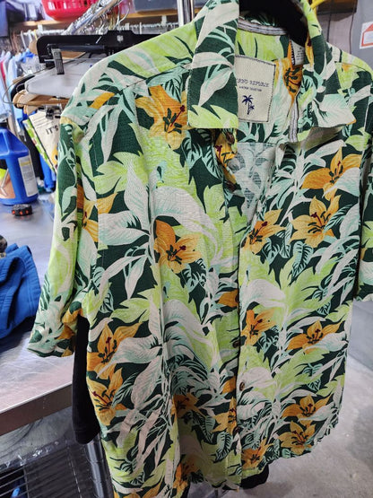 Hawaiian Shirt, Medium