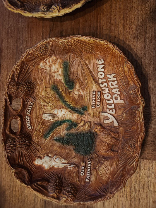 Yellowstone Tourist Plate