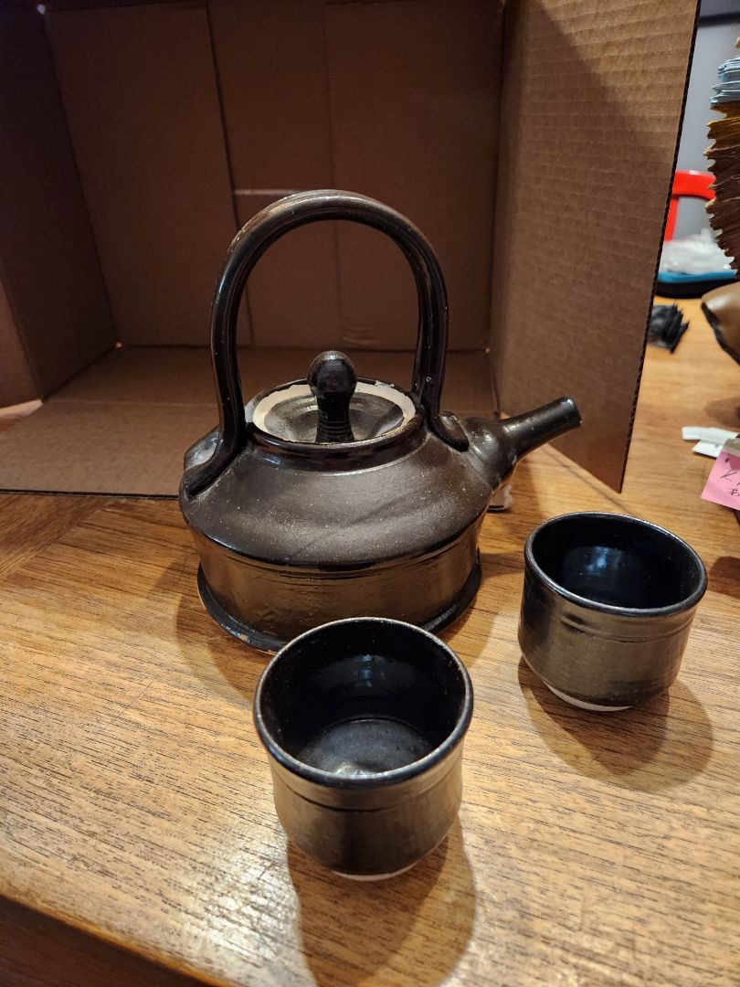 Teapost w 2 cups