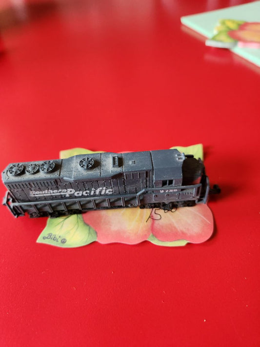 SOUTHERN PACIFIC N GAUGE LOCAMOTIVE