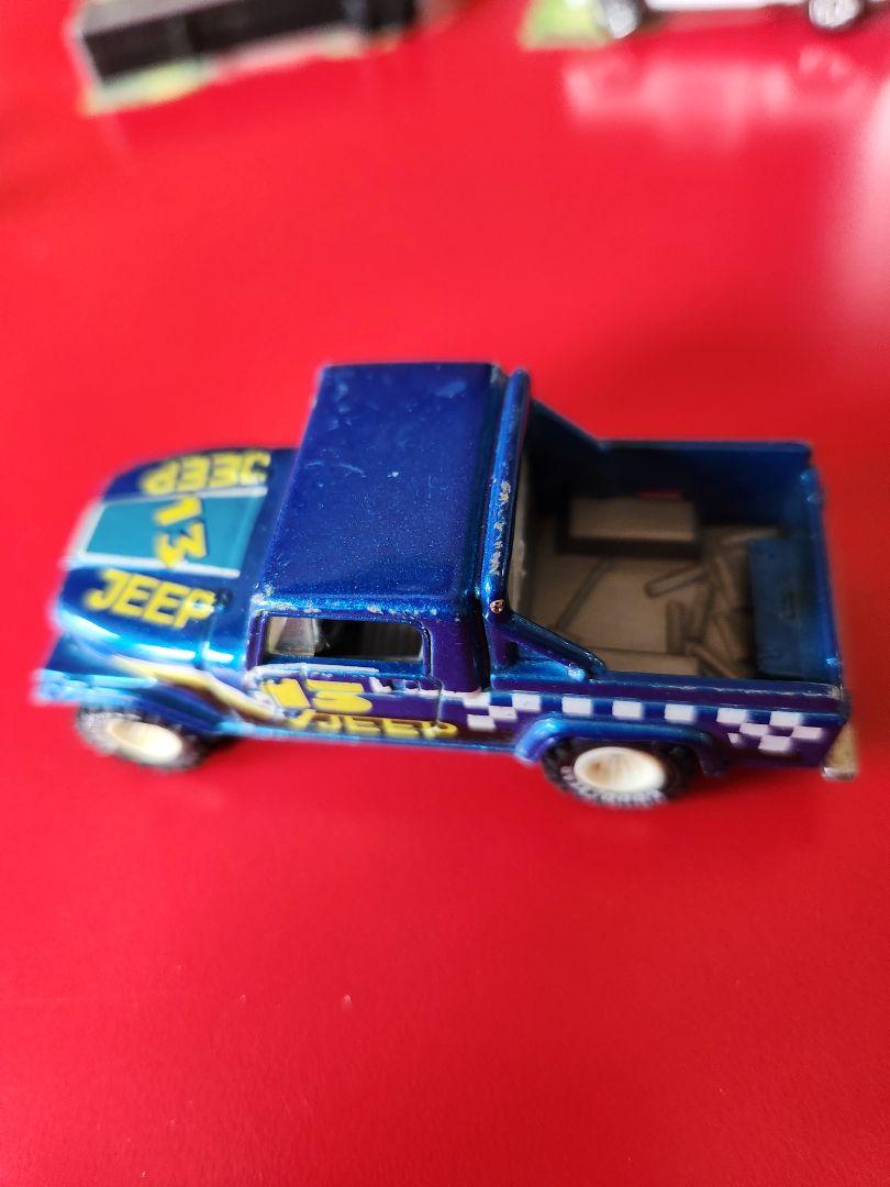 80 HOT WHEELS JEEP SCAMBLER