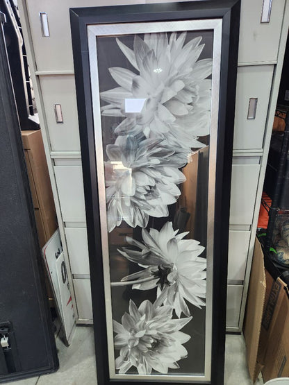 Blk and White Floral Art, Large