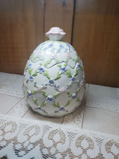 Easter egg candy dish