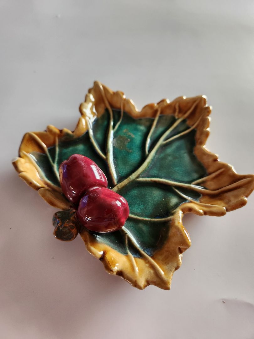 Leaf Ceramic Dish
