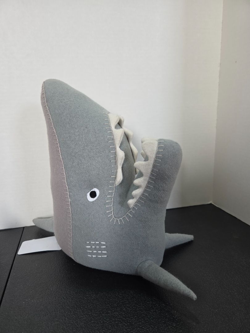 FABRIC SHARK HEAD