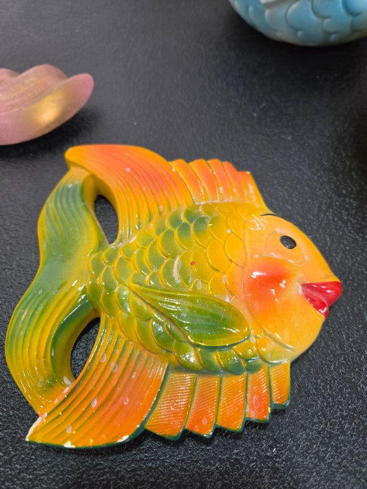GREEN AND ORANGE  MILLER STUDIO KISSING FISH