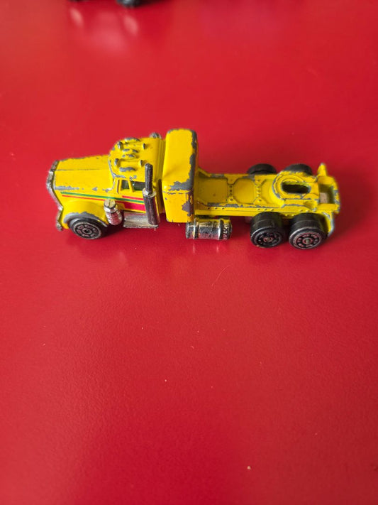 1978 SEMI TRUCK UNIVERSAL PRODUCT